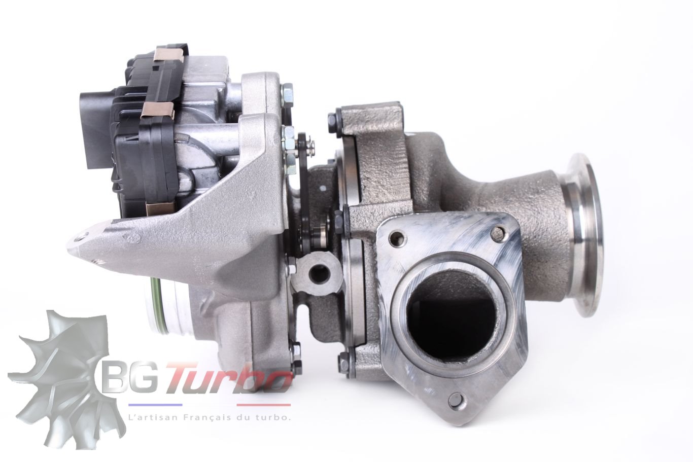 TURBO - HYBRIDE - &nbsp;E/S PRÉPARÉ EN FRANCE &nbsp;- STAGE2 - 0 - 6+6 pales - MFS PERFORMANCE D464Diamètre admission - Ind : 41,93 mm / Exd : 55,69 mm / Angle : 30°
