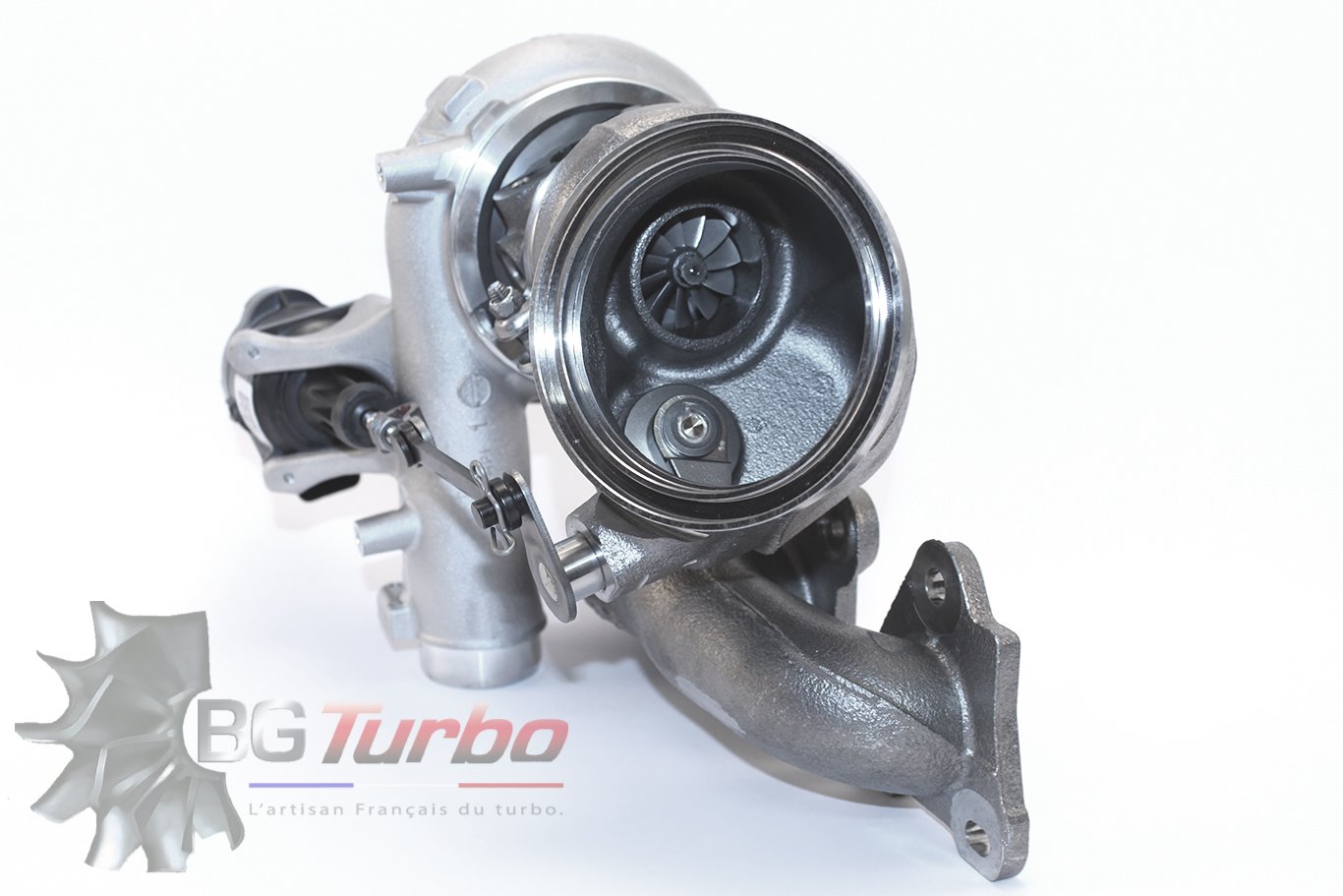 TURBO - HYBRIDE -  NEUF OE PRÉPARÉ EN FRANCE  - STAGE2 - 0 - 6+6 pales - MFS PERFORMANCE D433
Diamètre admission - Ind : 43,61 mm / Exd : 56,02 mm / Angle : 30°
