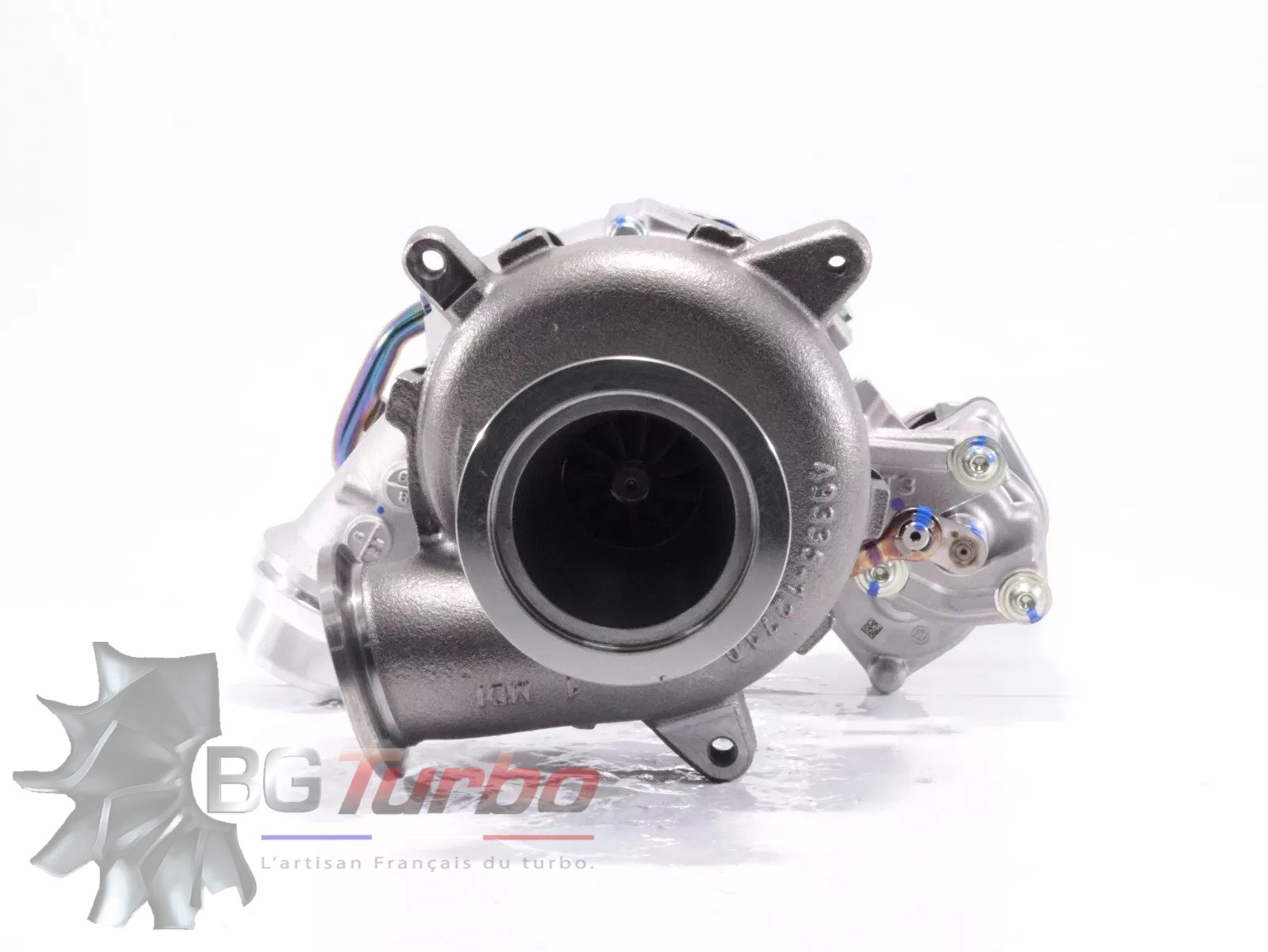 TURBO - NEUF ORIGINE - VL - MITSUBISHI Heavy Industries MHI 49335-04230 destiné aux véhicules JAGUAR et LAND ROVER équipés du moteur diesel 2.0 D / TD4 204DTY de 132 kW / 180 CV. Ce turbo est monté notamment sur les Jaguar E-Pace 2.0 D, Land Rover Discovery 2.0 TD4, Land Rover Discovery Sport 2.0 TD4 et Range Rover Evoque 2.0 D
