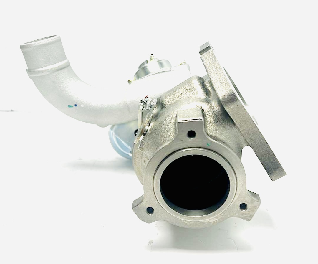 TURBO - HYBRIDE -  NEUF ADAPTABLE PRÉPARÉ EN FRANCE  - STAGE1 - TD04 - 6+6 pales - MFS PERFORMANCE D435
Diamètre admission - Ind : 39,6 mm / Exd : 51 mm / Angle : 30°
